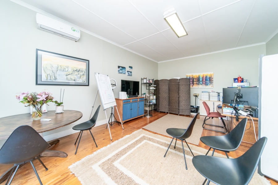 4 Bedroom Property for Sale in Berea Eastern Cape